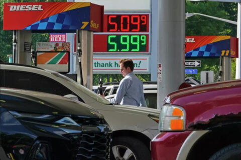 <a href="/thoi-su" title="Thời sự" rel="dofollow">Thời sự</a>