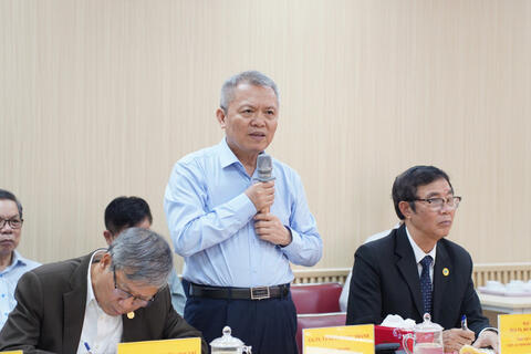 <a href="/thoi-su" title="Thời sự" rel="dofollow">Thời sự</a>