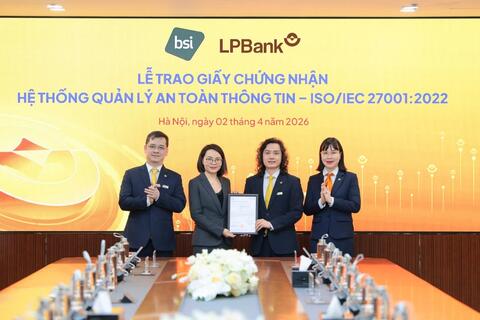 <a href="/tai-chinh" title="Tài chính" rel="dofollow">Tài chính</a>