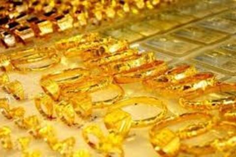 <a href="/tai-chinh" title="Tài chính" rel="dofollow">Tài chính</a>