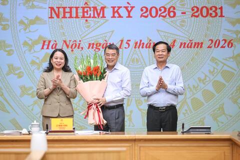 Thủ tướng: Tổ chức phong trào thi đua thiết thực, thực chất, hiệu quả