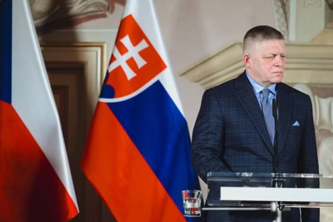 <a href="/thoi-su" title="Thời sự" rel="dofollow">Thời sự</a>