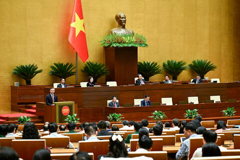 <a href="/thoi-su" title="Thời sự" rel="dofollow">Thời sự</a>