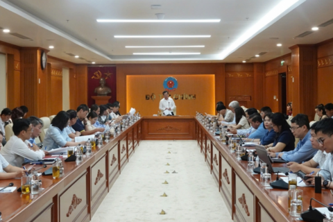 <a href="/chuyen-dong-kinh-te" title="Chuyển động kinh tế" rel="dofollow">Chuyển động kinh tế</a>
