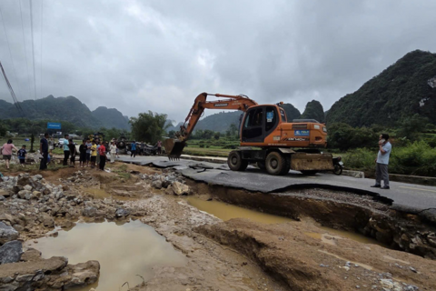 <a href="/thoi-su" title="Thời sự" rel="dofollow">Thời sự</a>