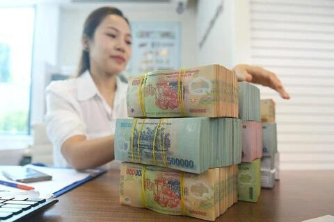 <a href="/tai-chinh" title="Tài chính" rel="dofollow">Tài chính</a>
