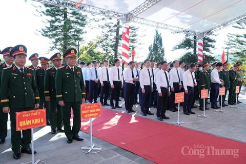 <a href="/thoi-su" title="Thời sự" rel="dofollow">Thời sự</a>