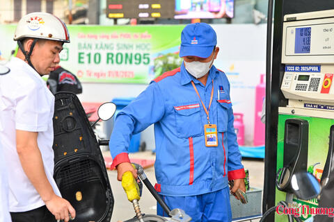 Xăng sinh học E10: Từ kinh nghiệm thế giới đến ứng dụng ở Việt Nam –Bài 3: E10 và túi tiền người Việt - bài toán lớn quốc gia