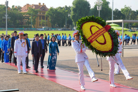 <a href="/thoi-su" title="Thời sự" rel="dofollow">Thời sự</a>