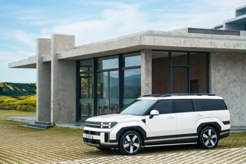Giá xe Hyundai tiếp tục giảm hàng trăm triệu đồng