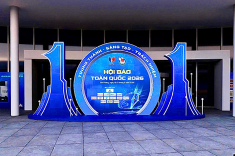 <a href="/thoi-su" title="Thời sự" rel="dofollow">Thời sự</a>