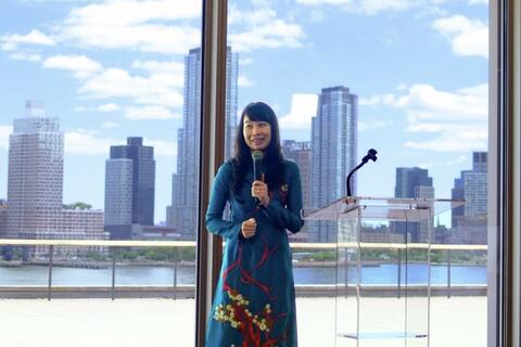 <a href="/thoi-su" title="Thời sự" rel="dofollow">Thời sự</a>
