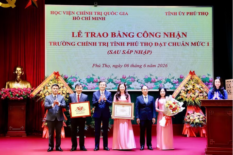 <a href="/thoi-su" title="Thời sự" rel="dofollow">Thời sự</a>