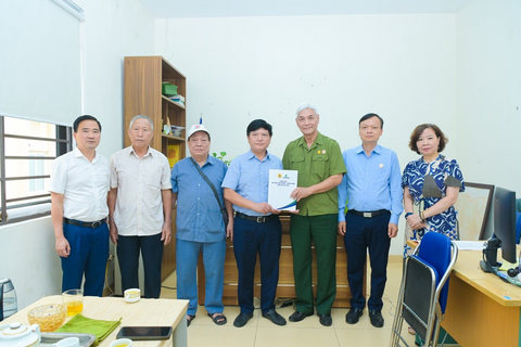 Petrovietnam thăm hỏi, động viên thương binh, nạn nhân chất độc da cam tại Hà Nội