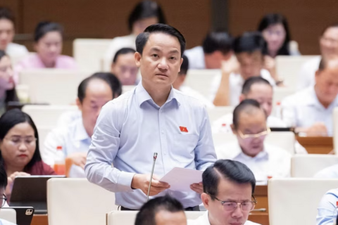 <a href="/tai-chinh" title="Tài chính" rel="dofollow">Tài chính</a>