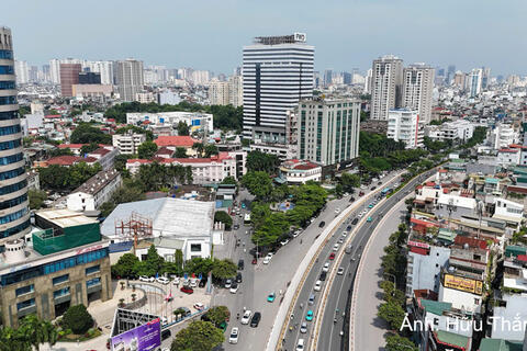 <a href="/thoi-su" title="Thời sự" rel="dofollow">Thời sự</a>