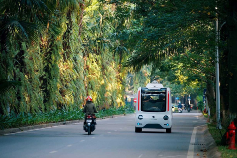 Hà Nội cho phép thử nghiệm xe buýt tự hành, robotaxi tại Hòa Lạc