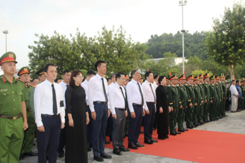 <a href="/thoi-su" title="Thời sự" rel="dofollow">Thời sự</a>
