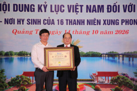 Di tích quốc gia Bến phà II Long Đại đón nhận Bằng tôn vinh kỷ lục Việt Nam