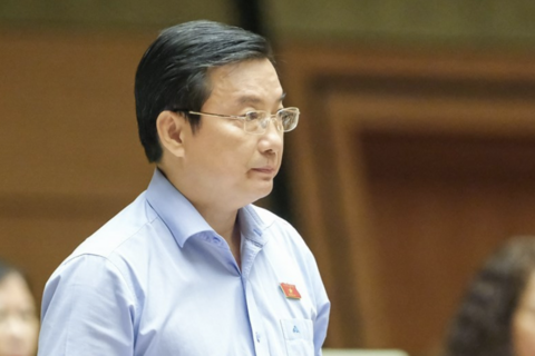 <a href="/thoi-su" title="Thời sự" rel="dofollow">Thời sự</a>
