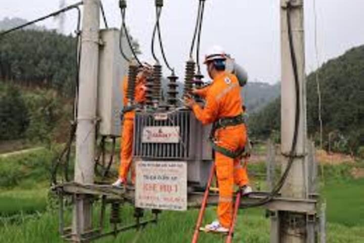 EVNNPC khuyến cáo tiết kiệm điện khi hoá đơn tăng cao