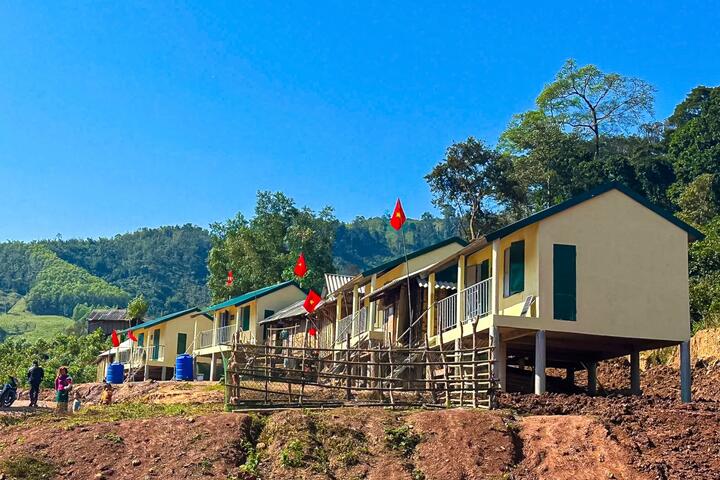 Petrovietnam bàn giao nhà Đại đoàn kết tại Quảng Trị, chăm lo an sinh xã hội vùng biên giới