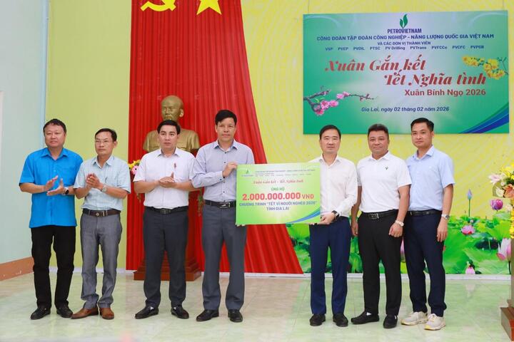 [Chùm ảnh] Petrovietnam mang “Tết ấm” đến với Gia Lai