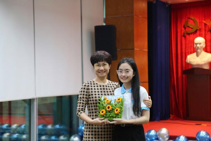 Học bổng Thắp Sáng Niềm Tin: Hành trình lan tỏa giá trị tốt đẹp