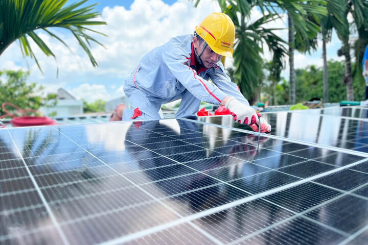 Quảng Ngãi đẩy mạnh điện mặt trời mái nhà, tăng cường tiết kiệm điện