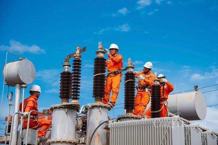 PC Đắk Lắk kêu gọi sử dụng điện tiết kiệm, chống quá tải mùa nắng nóng