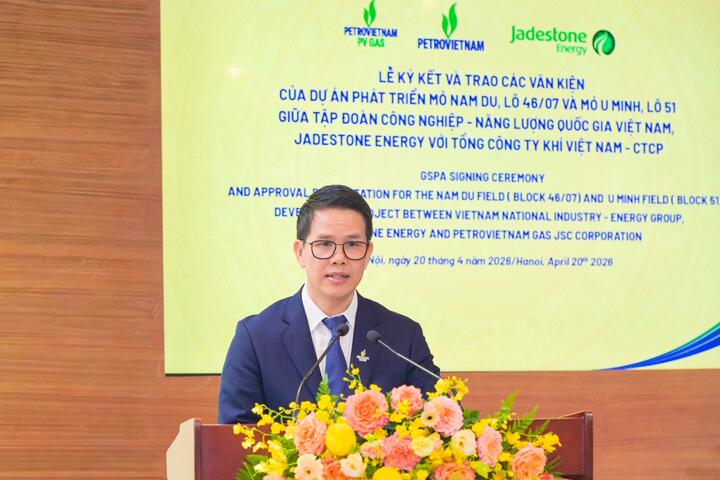 Petrovietnam ký kết và trao các văn kiện Dự án phát triển mỏ Nam Du – U Minh, góp phần đảm bảo an ninh năng lượng quốc gia