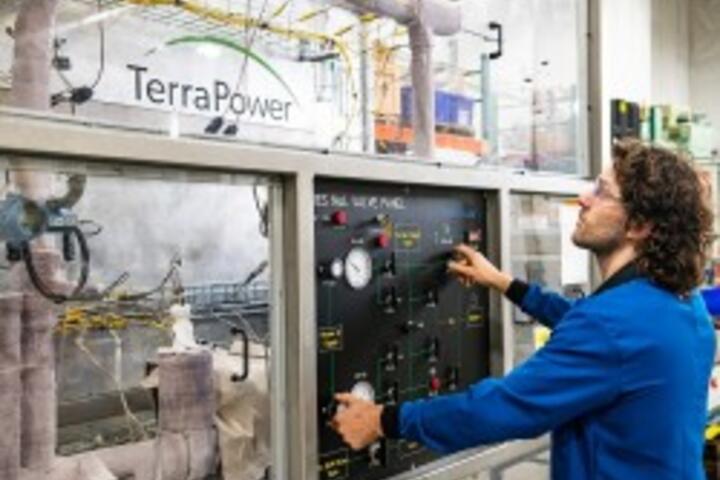 Khuyến khích tư nhân phát triển lò phản ứng mô-đun nhỏ (SMR) - Nhìn từ sự kiện TerraPower của Hoa Kỳ