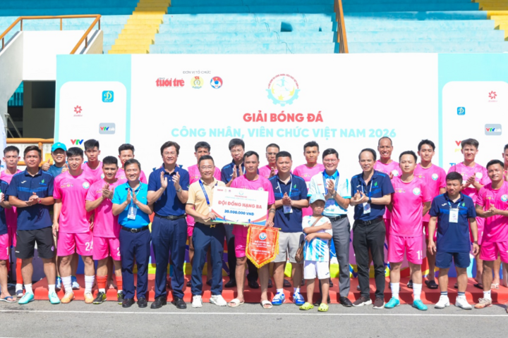 Đội bóng Công đoàn Petrovietnam giành giải Ba tại Giải bóng đá công nhân, viên chức Việt Nam 2026