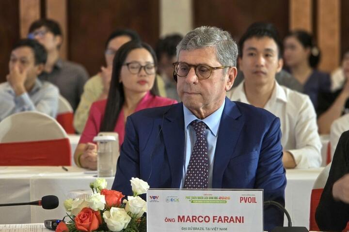 Phát triển nhiên liệu sinh học: Bài học thực tiễn từ Brazil