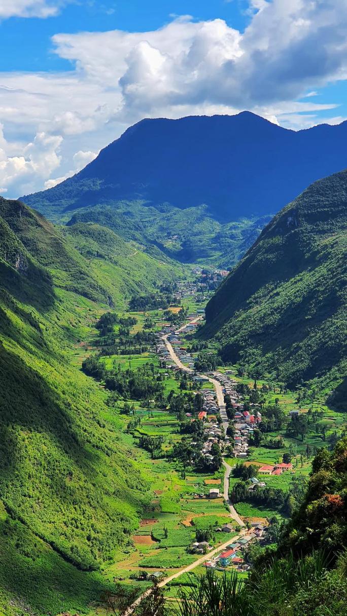 Phóng sự ảnh: Ngắm một Hà Giang đẹp mê mẩn vào thu - Ảnh 3. Phóng sự ảnh: Ngắm một Hà Giang đẹp mê mẩn vào thu - Ảnh 3.