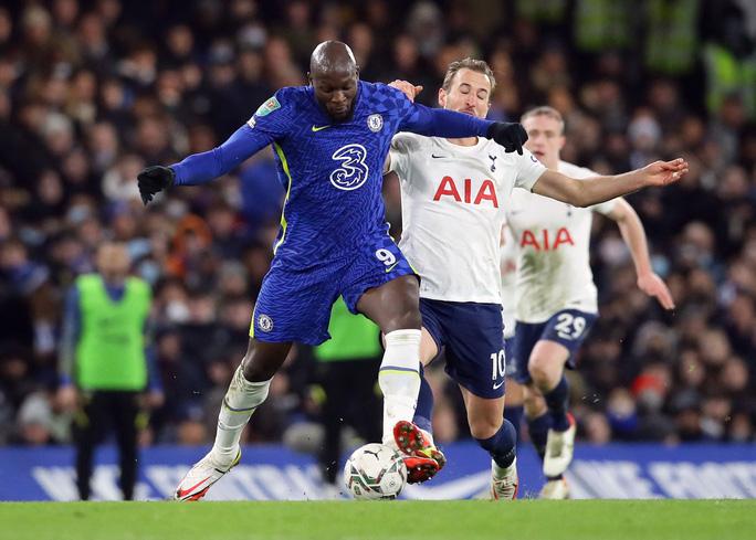 Tottenham thua thảm, Chelsea cầm chắc vé chung kết League Cup - Ảnh 1.