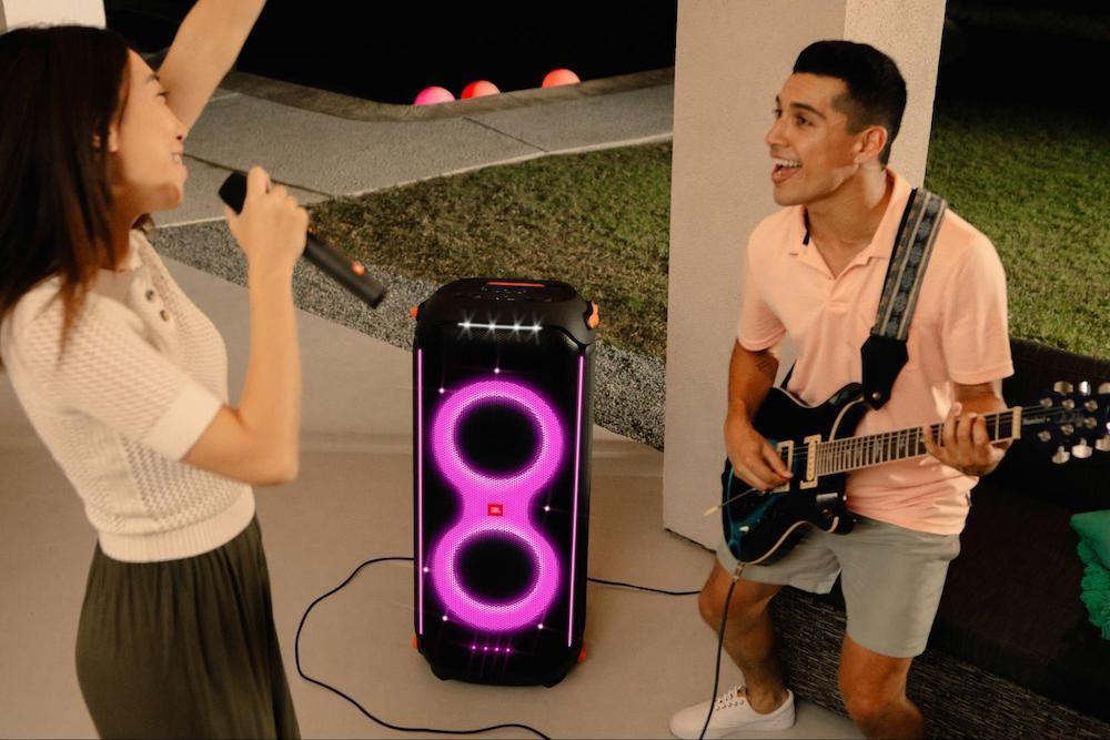 Dòng loa công suất lớn JBL PartyBox 710 có giá 19,99 triệu đồng tại Việt Nam