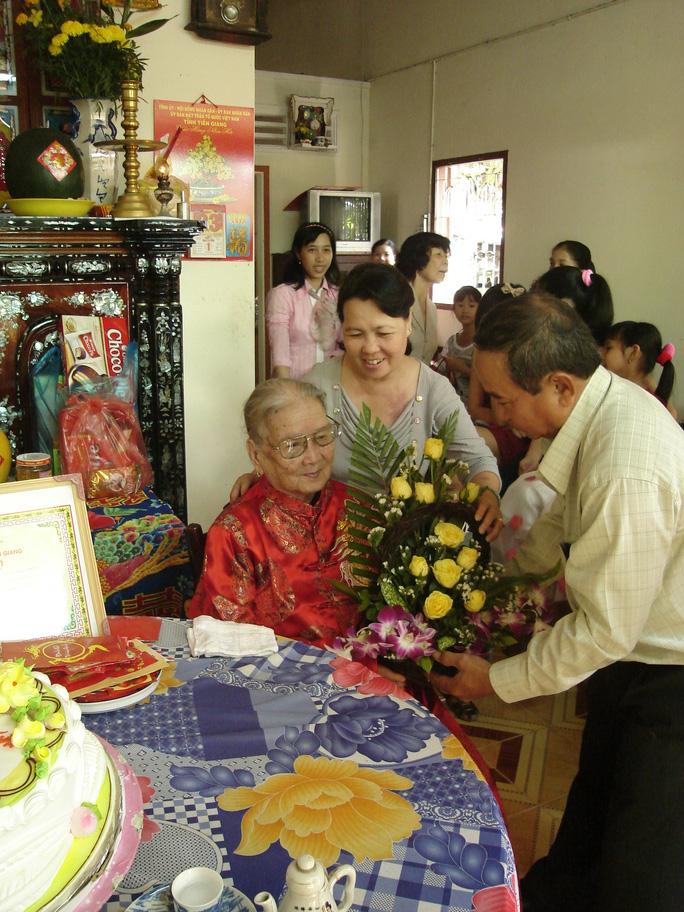 Cuộc thi Bên nhau ngày Tết: Đầy ắp kỷ niệm chúc xuân mùng 1 Tết - Ảnh 1.