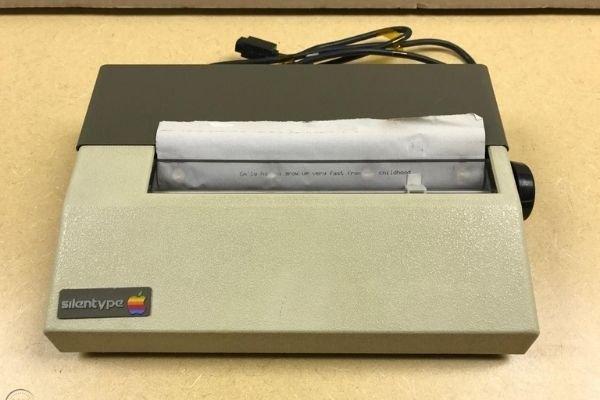 Những sản phẩm hiếm hoi nhất mà Apple từng bán trên thị trường