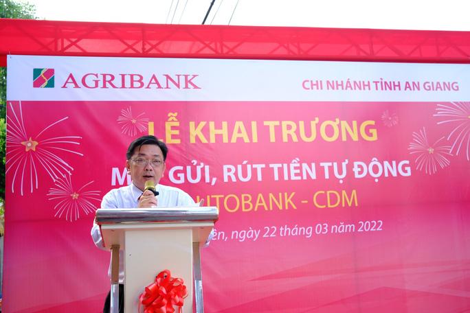 Agribank An Giang khai trương máy gửi, rút tiền tự động - Ảnh 3.