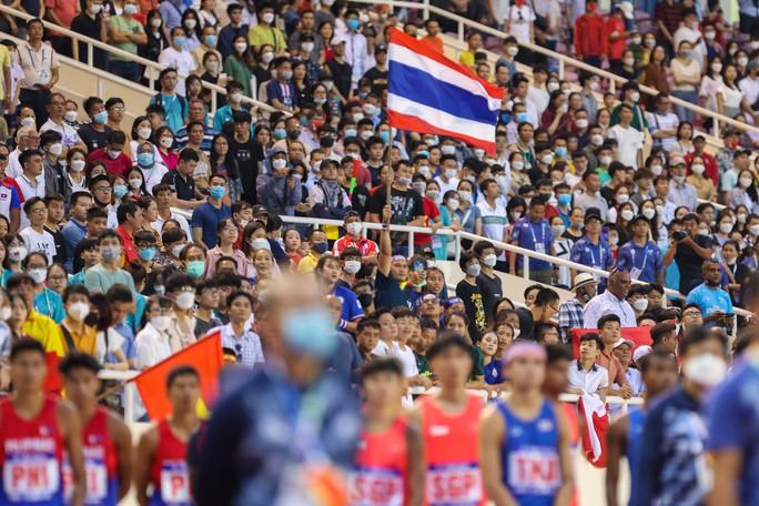 Thần đồng điền kinh Thái Lan khoe tốc độ kinh ngạc tại SEA Games 31 - Ảnh 7.