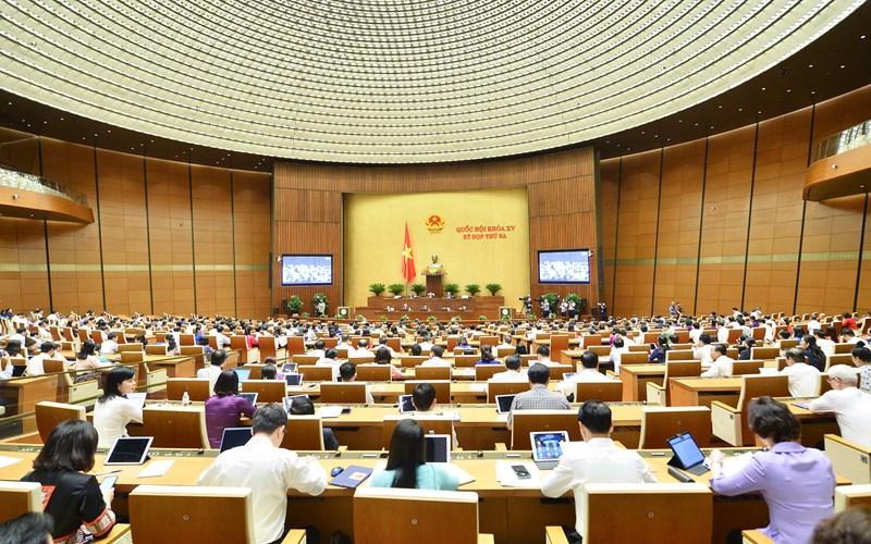 Toàn cảnh phiên họp sáng ngày 01/6