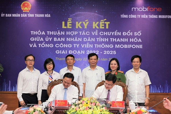 MobiFone ký kết thỏa thuận hợp tác chuyển đổi số với UBND tỉnh Thanh Hóa