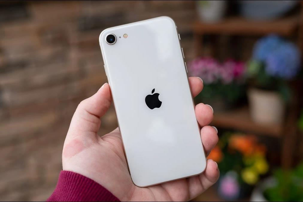 Tôi chuyển từ iPhone 13 Pro Max sang iPhone SE 2022 và cái kết - 2