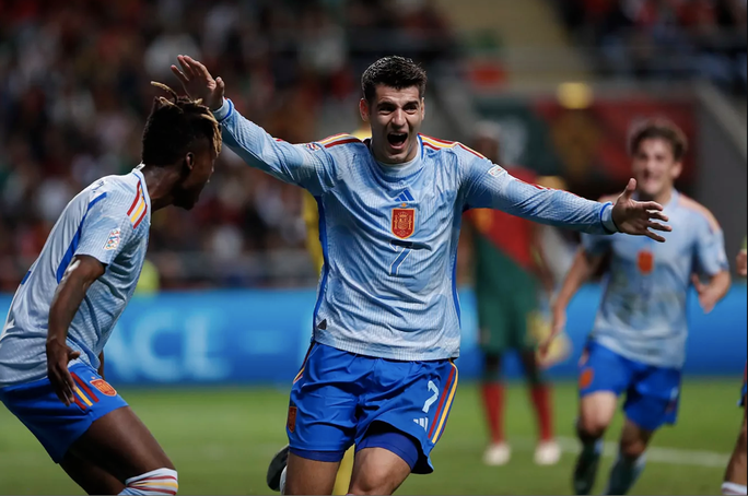 Tây Ban Nha giành vé phút 88, Ronaldo lỗi hẹn Nations League - Ảnh 6.