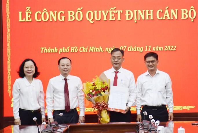 Thành ủy TP HCM công bố quyết định cán bộ - Ảnh 1.