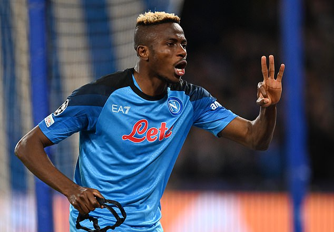 Người dơi Osimhen đưa Napoli lần đầu vào tứ kết Champions League. - Ảnh 4.