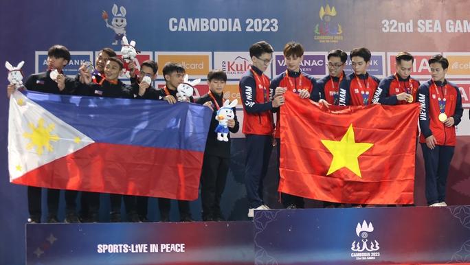 Carlos Yulo: Nhà vô địch thế giới thống trị thể dục dụng cụ SEA Games - Ảnh 5.