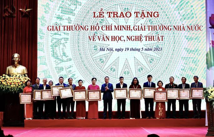 Chủ tịch nước Võ Văn Thưởng: Khuyến khích văn nghệ sĩ trẻ dấn thân vào thực tiễn rộng lớn - Ảnh 4.