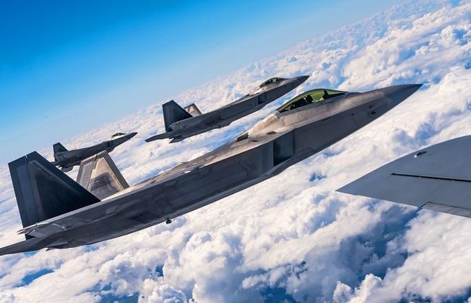 Mỹ điều F-22 tới Trung Đông vì máy bay Nga - Ảnh 1.